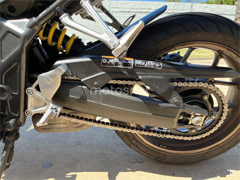 Honda CB650R - Vista 3