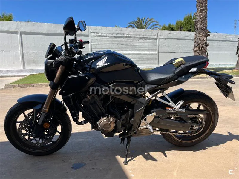 Honda CB650R - Vista 4