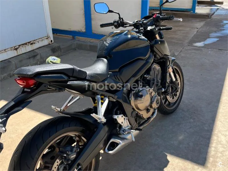 Honda CB650R - Vista 6