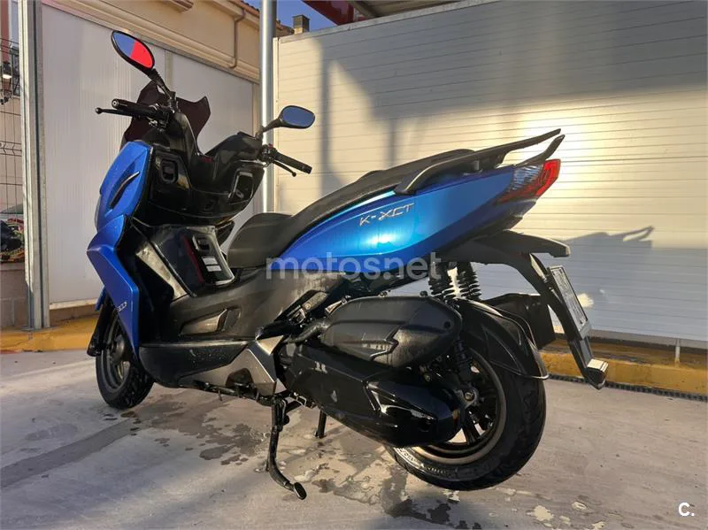 Kymco K-XCT 300i – Vista 3