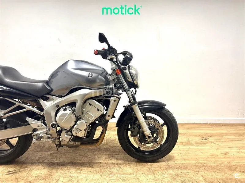 Yamaha FZ6 – Vista 4