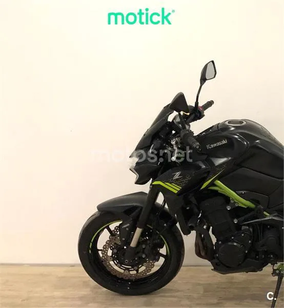 Kawasaki Z900 – Vista 7