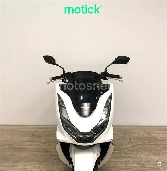 Honda PCX 125 – Vista 9