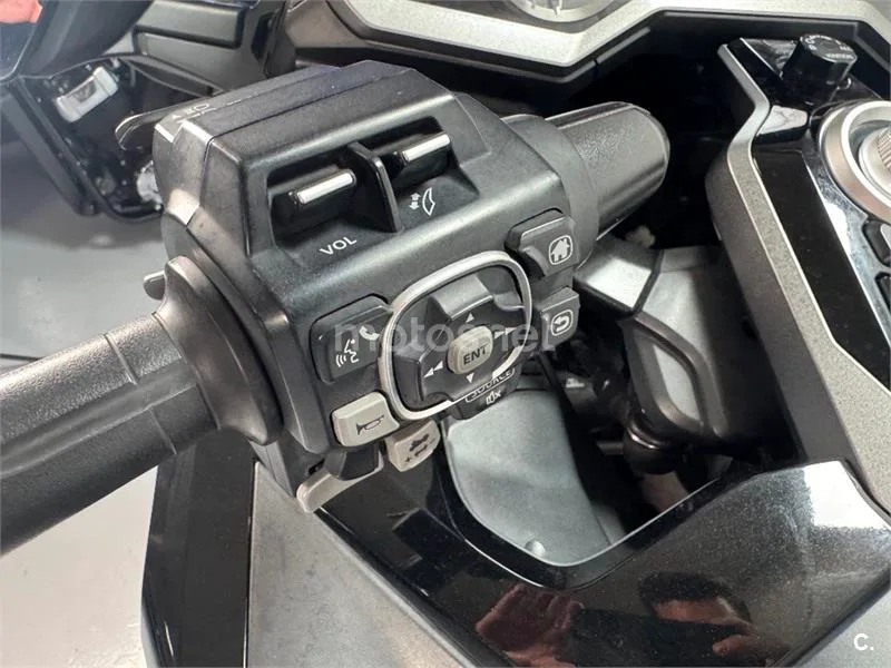 Honda Gold Wing – Vista 16