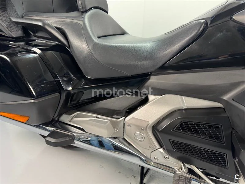 Honda Gold Wing – Vista 23