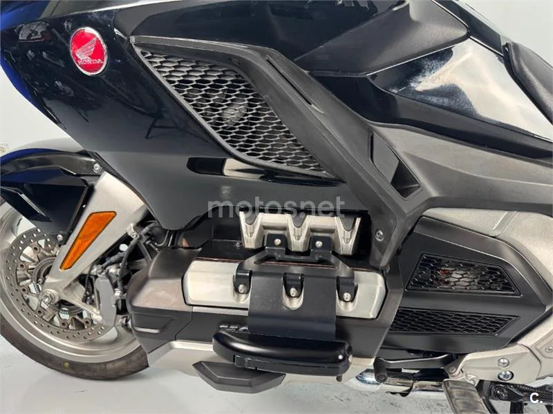 Honda Gold Wing – Vista 7