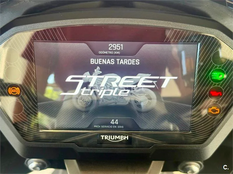 Triumph Street Triple 765 – Vista 13