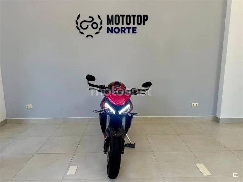 Triumph Street Triple 765 – Vista 3