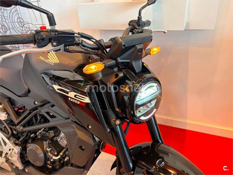 Honda CB 125 R – Vista 3