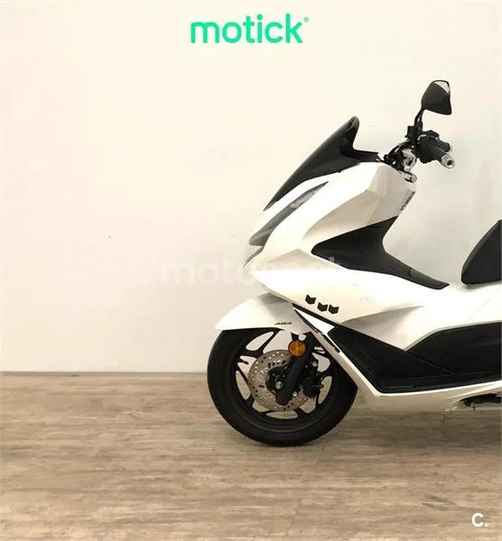Honda PCX 125 – Vista 7