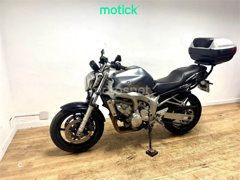 Yamaha FZ6 – Vista 11