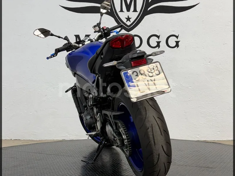 Yamaha MT-09 – Vista 10