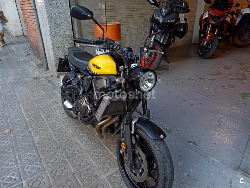 Yamaha XSR 700 – Vista 3