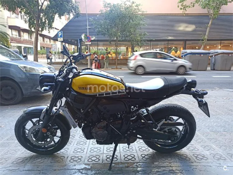 Yamaha XSR 700 – Vista 6