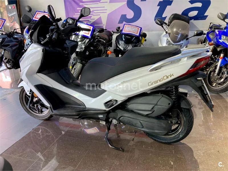 Kymco Grand Dink 125 – Vista 12