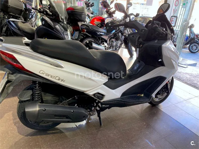 Kymco Grand Dink 125 – Vista 13