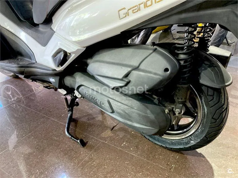 Kymco Grand Dink 125 – Vista 16
