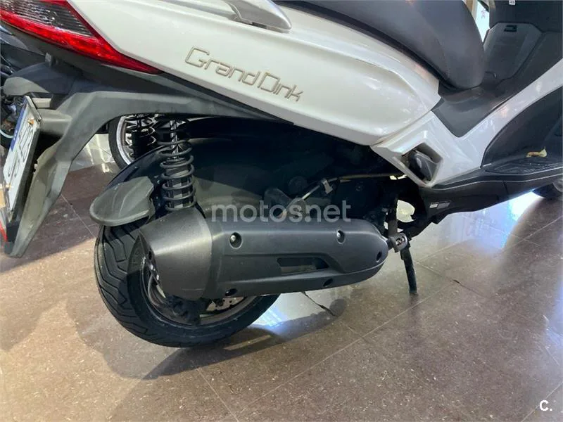 Kymco Grand Dink 125 – Vista 17