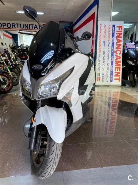 Kymco Grand Dink 125 – Vista 20