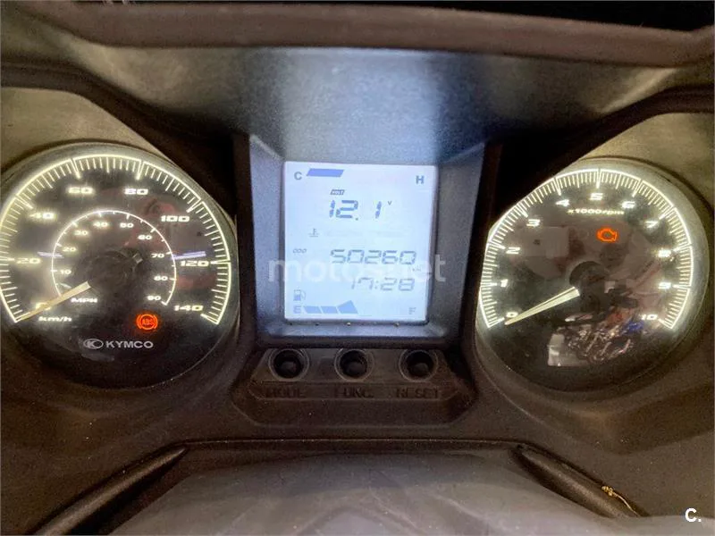 Kymco Grand Dink 125 – Vista 7
