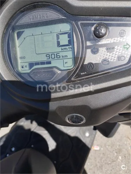 Yamaha RayZR – Vista 3