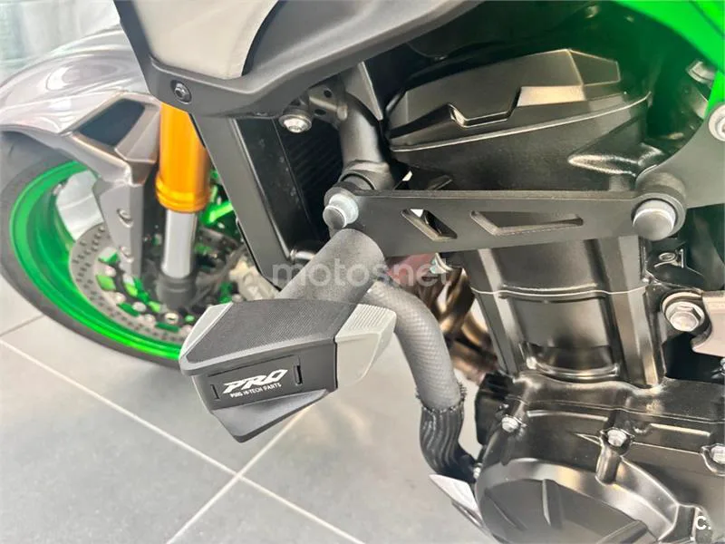 Kawasaki Z900 – Vista 3