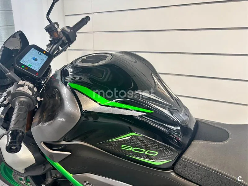 Kawasaki Z900 – Vista 5