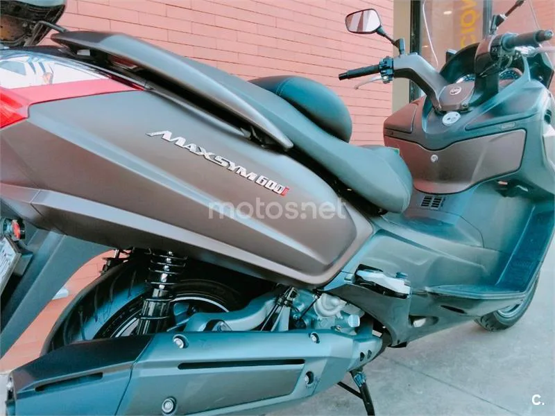 SYM Maxsym 600 – Vista 11