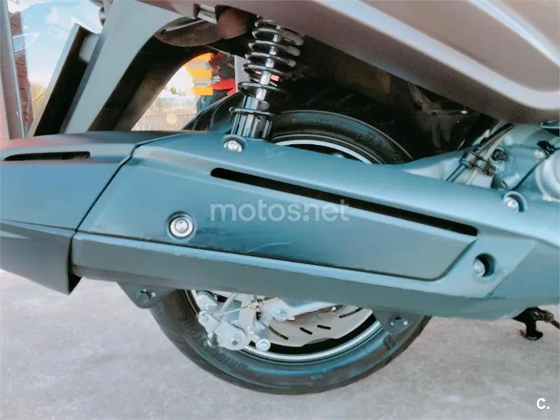 SYM Maxsym 600 – Vista 15