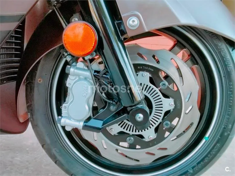 SYM Maxsym 600 – Vista 8
