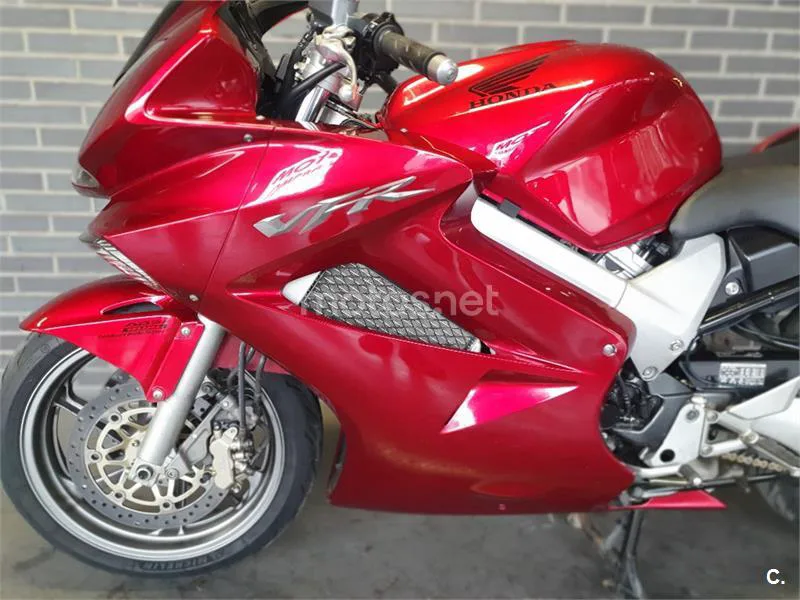 Honda VFR 800 – Vista 10