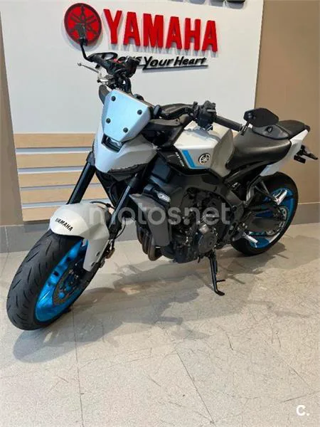 Yamaha MT-09 – Vista 5
