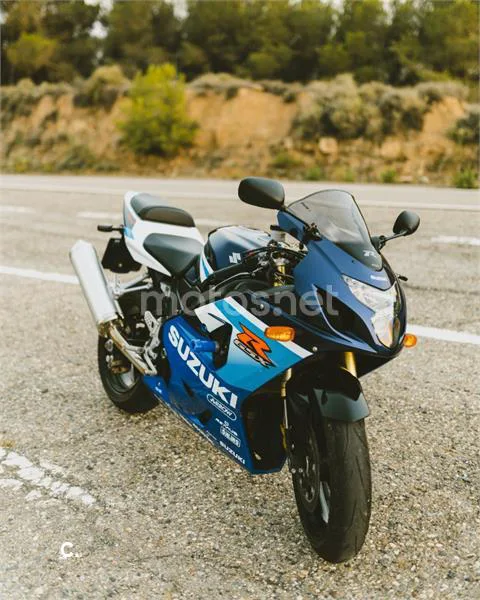 Suzuki GSX-R600 – Vista 10