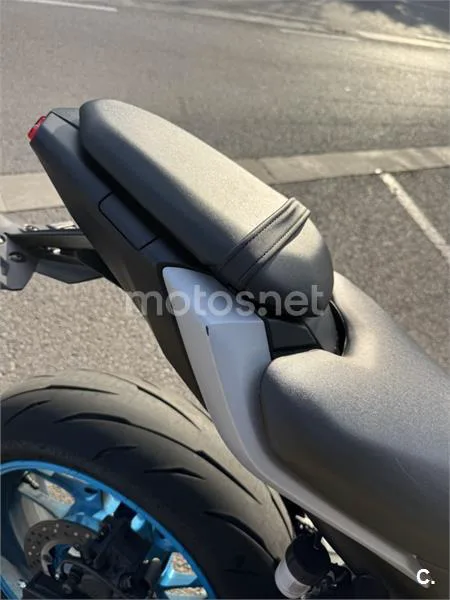 Yamaha MT-07 – Vista 12