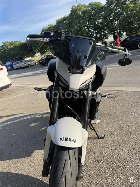 Yamaha MT-07 – Vista 14