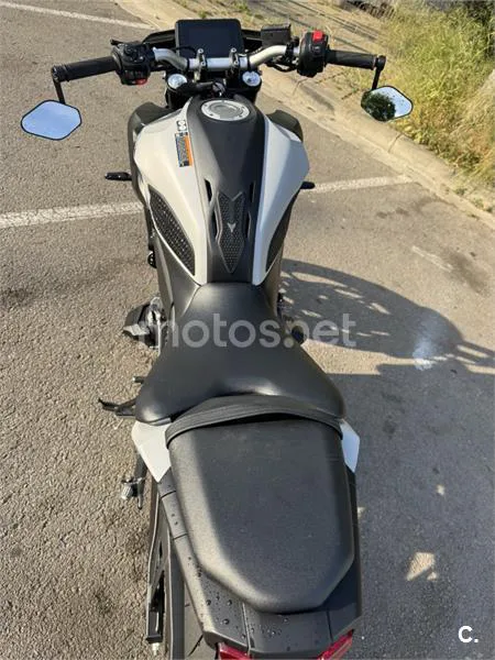 Yamaha MT-07 – Vista 4