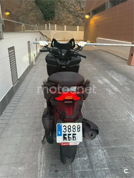 Honda Forza 125 – Vista 3