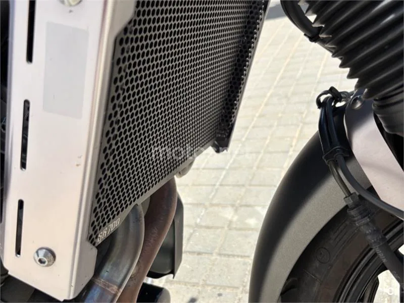 Yamaha XSR 700 – Vista 12