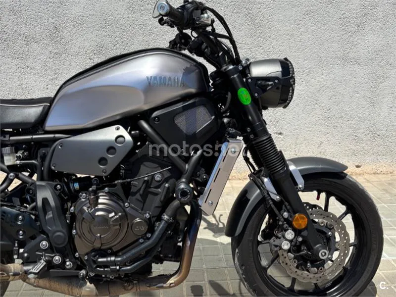 Yamaha XSR 700 – Vista 6