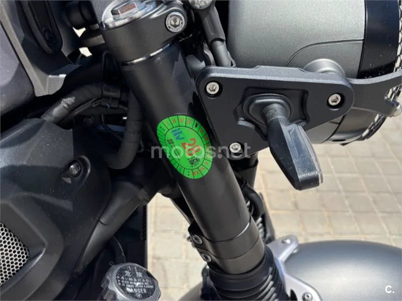 Yamaha XSR 700 – Vista 9
