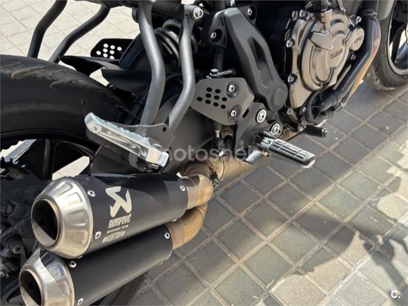 Yamaha XSR 700 – Vista 10