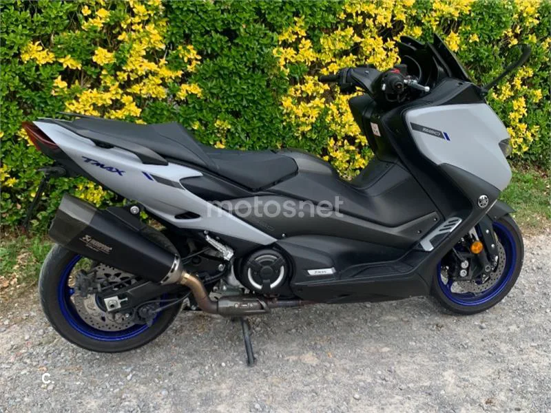 Yamaha TMAX 560 – Vista 3