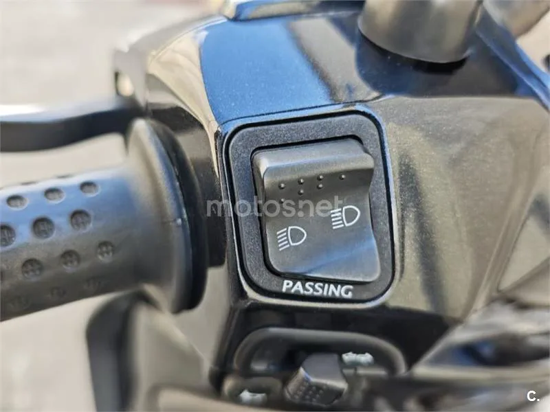 Piaggio Beverly 500 – Vista 11