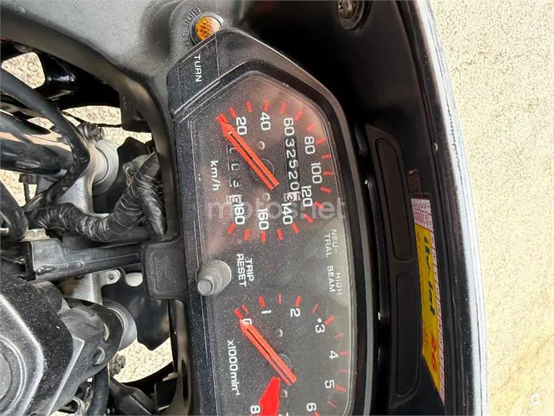 Honda NX650 Dominator - Vista 7