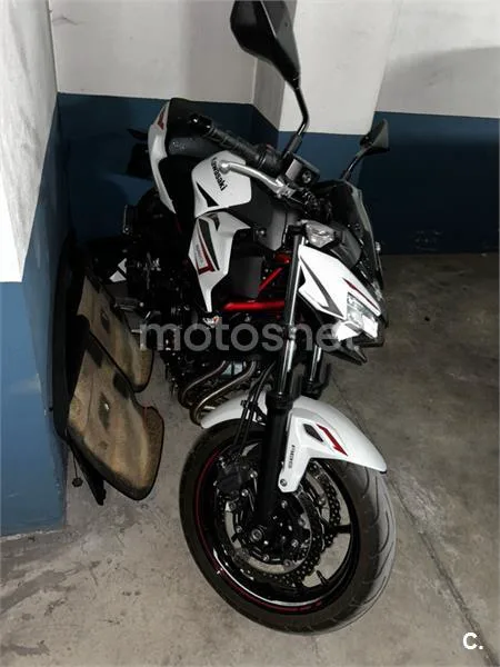 Kawasaki Z650 – Vista 3