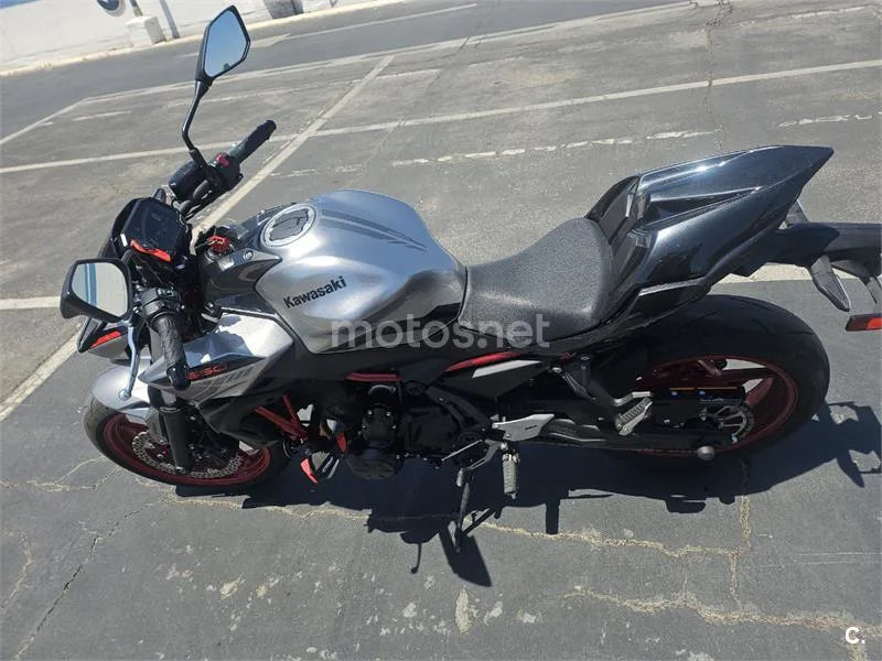 Kawasaki Z650 – Vista 5