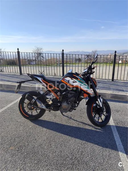 KTM 125 – Vista 3