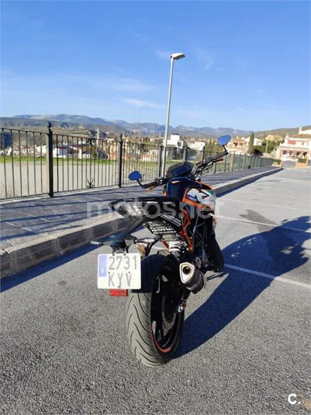 KTM 125 – Vista 5