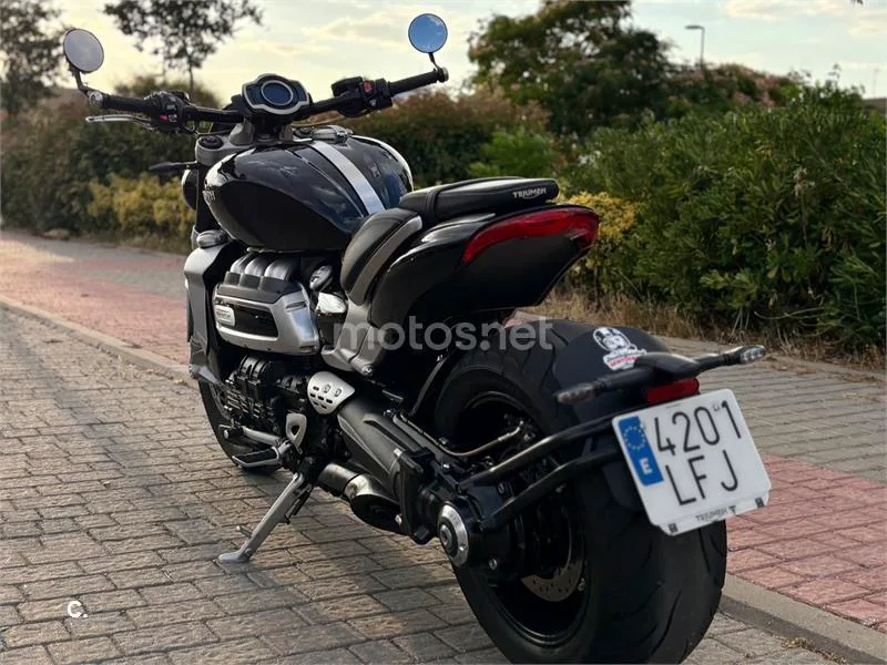 Triumph Rocket 3 - Vista 4