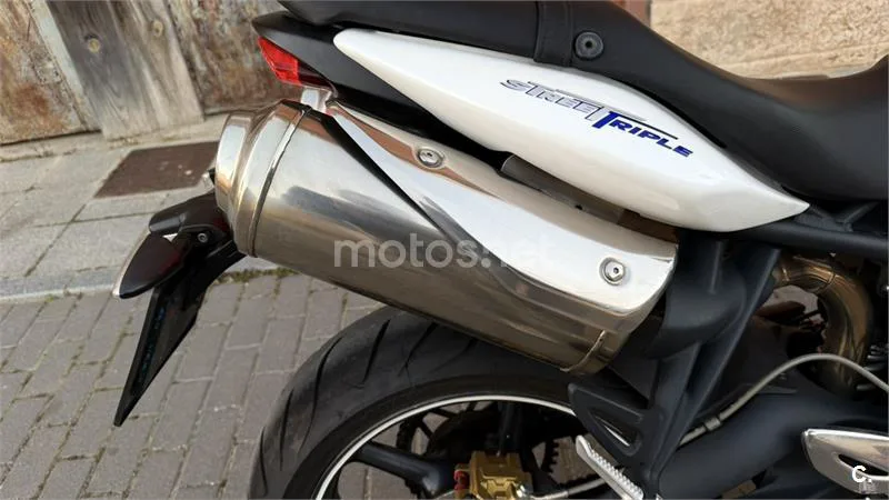 Triumph Street Triple – Vista 4